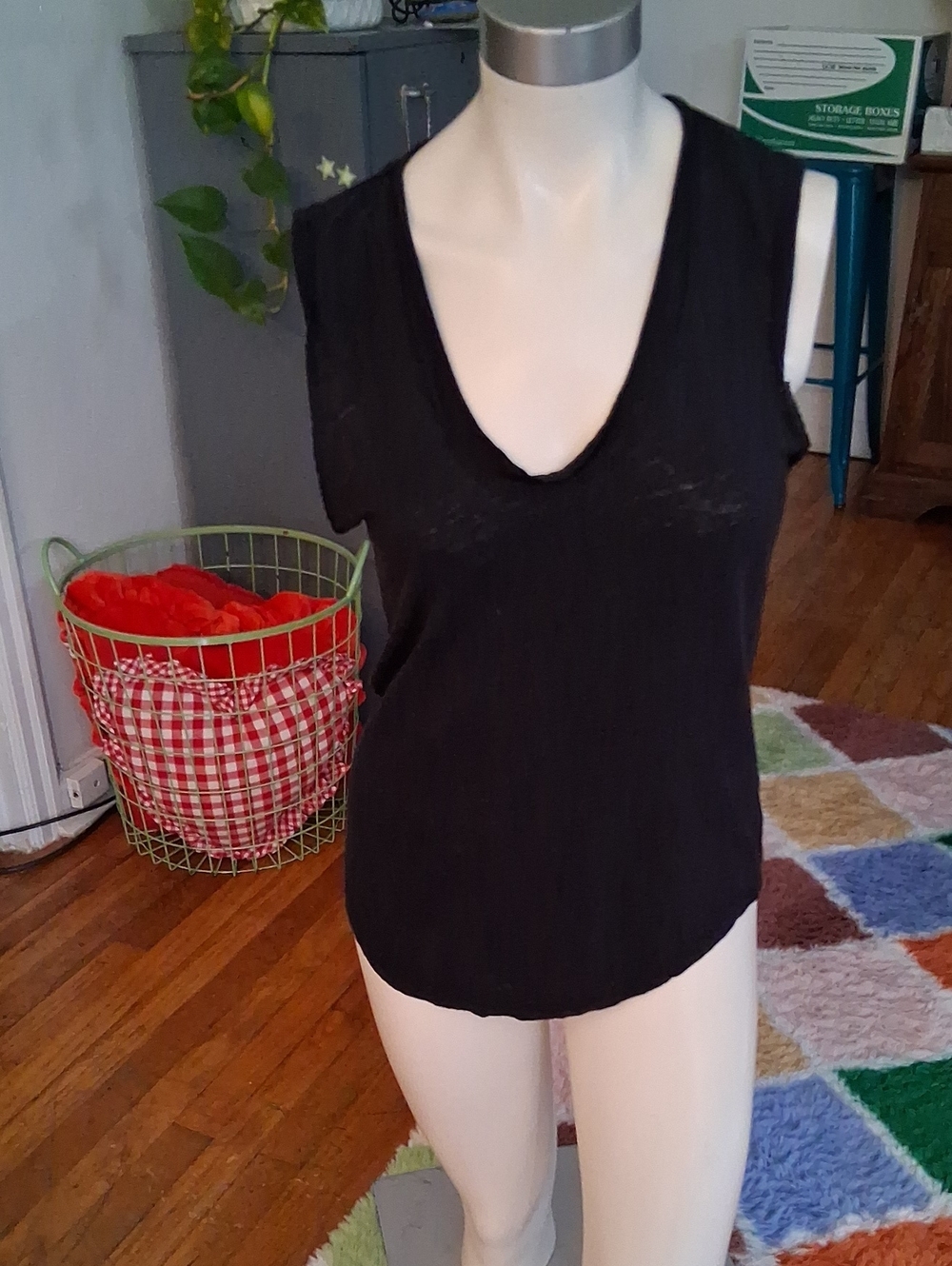 Joe's Jeans Black V-Neck Sleeveless Top